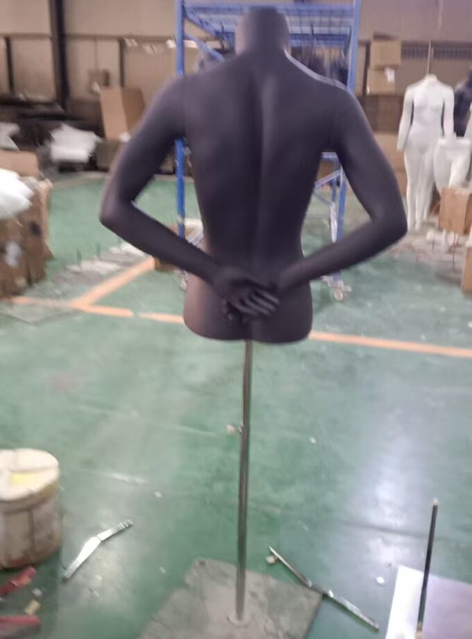 Busto mujer sin cabeza