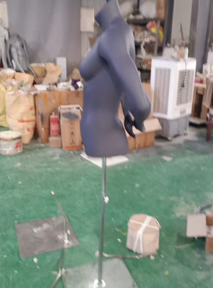 Busto mujer sin cabeza