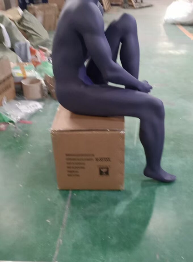 maniqui hombre sentado NI-5