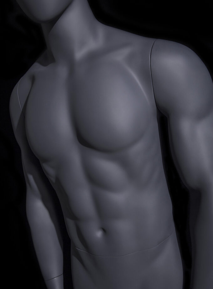 Maniqui musculoso, masculino.