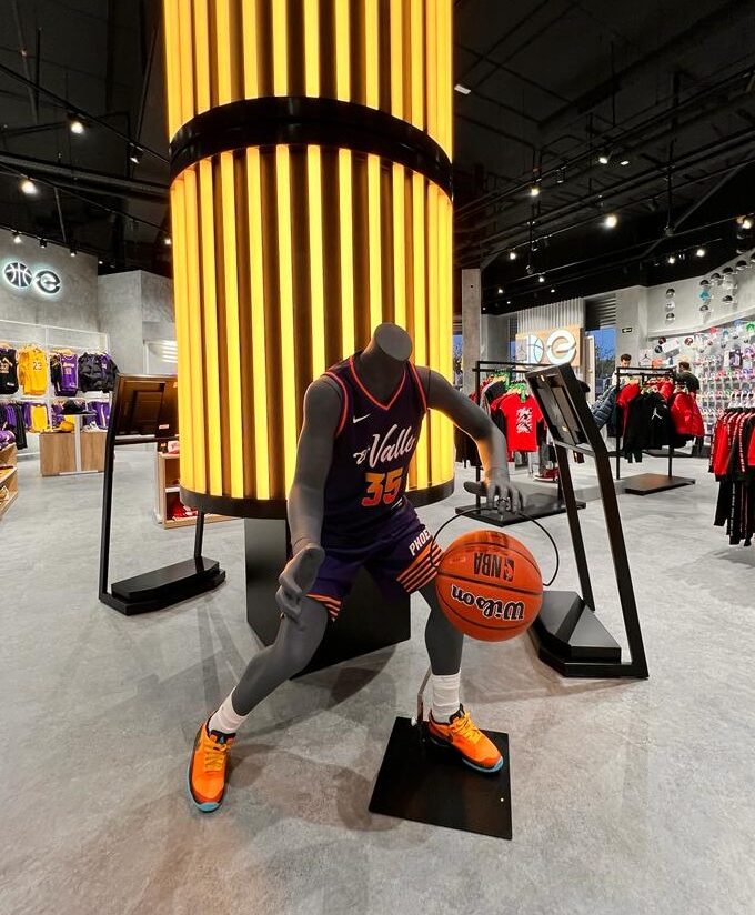 Maniqui niño Basket (altura 145cm)